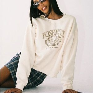 Princess Polly Sweatshirt Yosemite